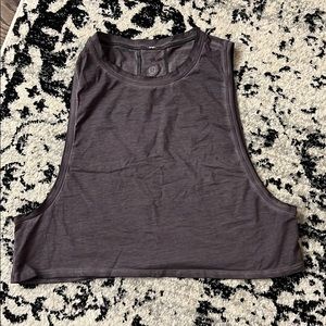 Lululemon crop top